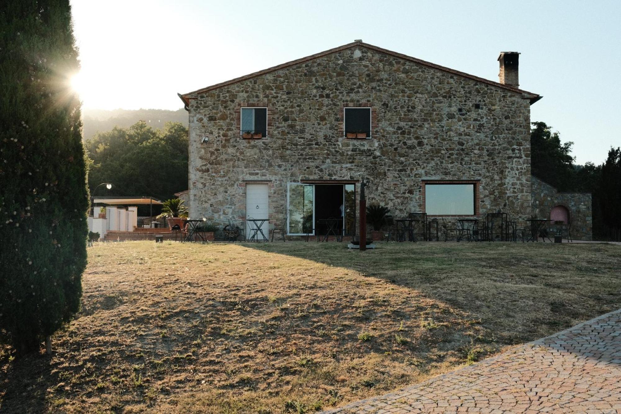Vin Hotel - Wine Resort And Agriturismo 몬티에리 외부 사진